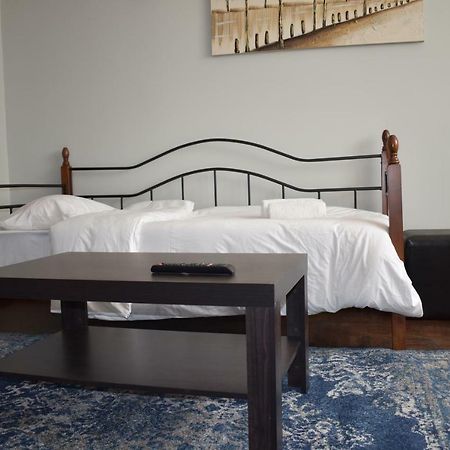 Athenian Modern Apartment Mavili Square Экстерьер фото
