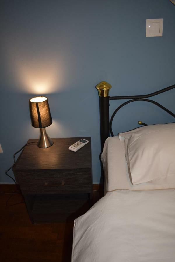 Athenian Modern Apartment Mavili Square Экстерьер фото