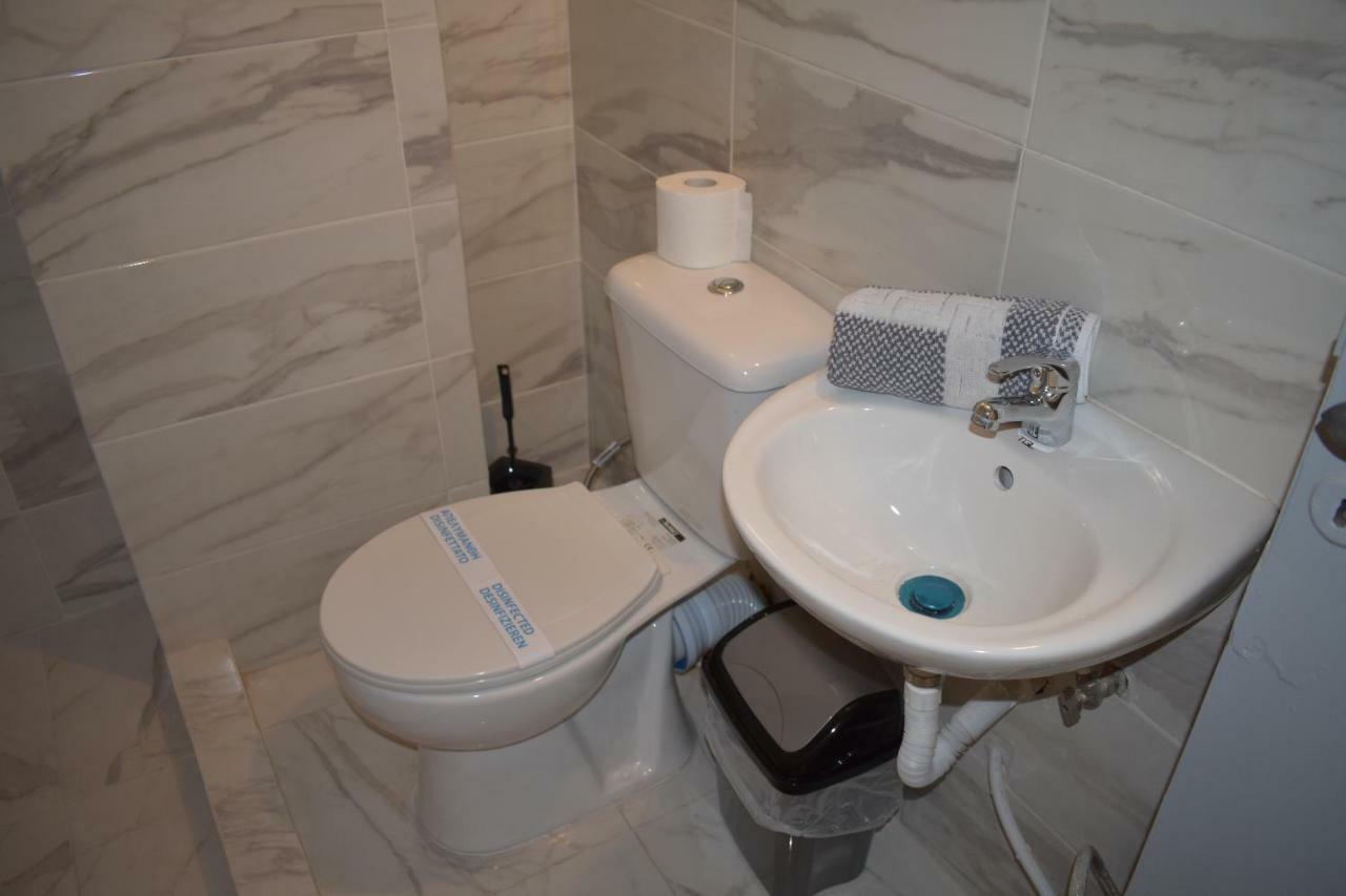 Athenian Modern Apartment Mavili Square Экстерьер фото