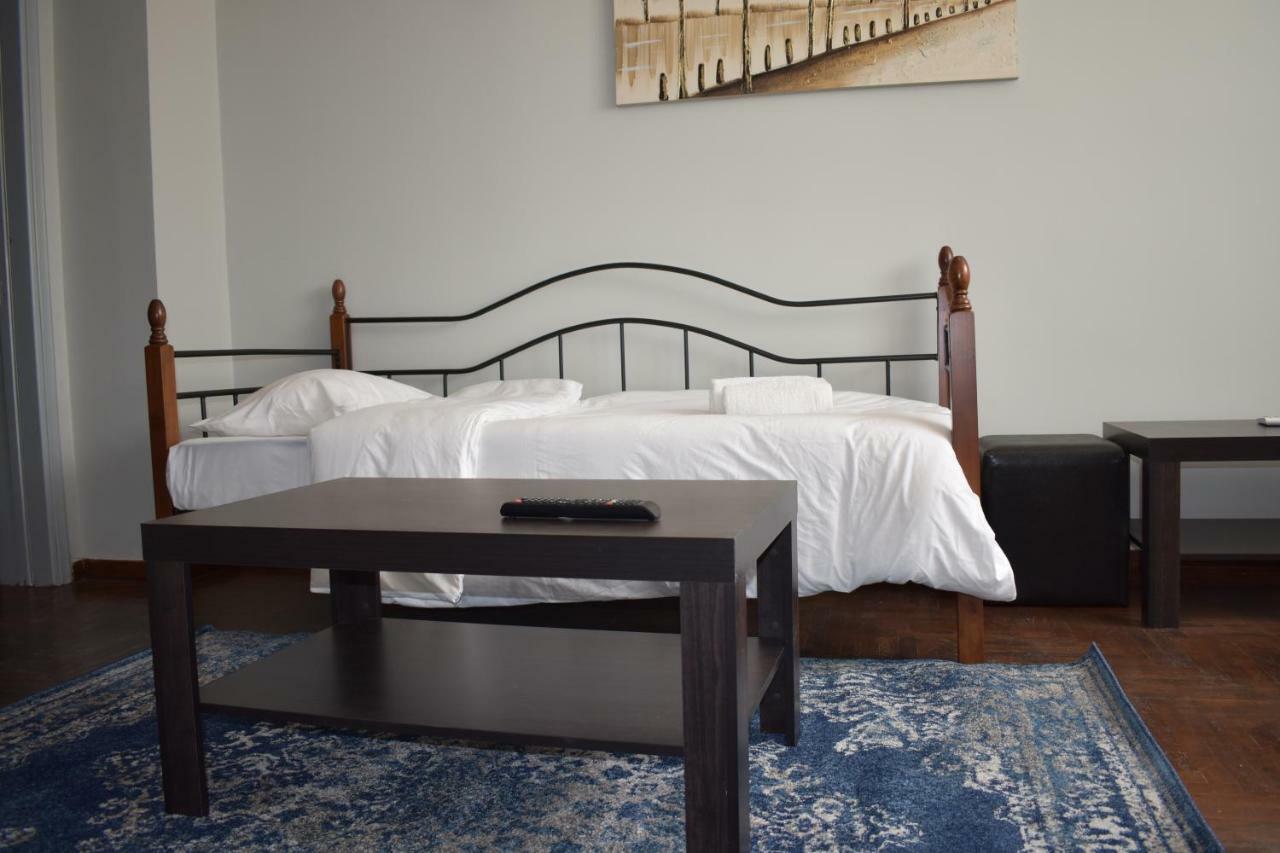 Athenian Modern Apartment Mavili Square Экстерьер фото